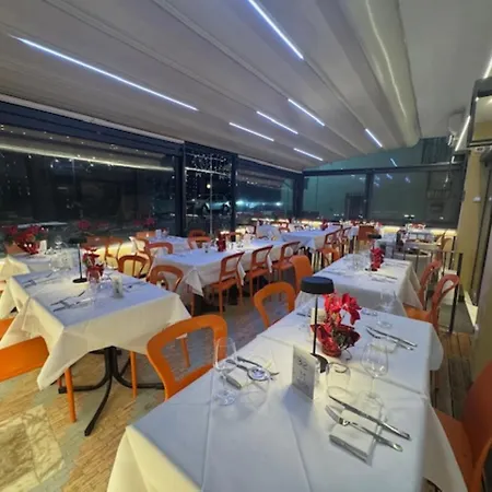 Ξενοδοχείο Ristorante Milton 2*